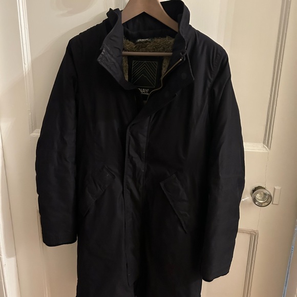 Aritzia heavy warm coat size small - Picture 2 of 2